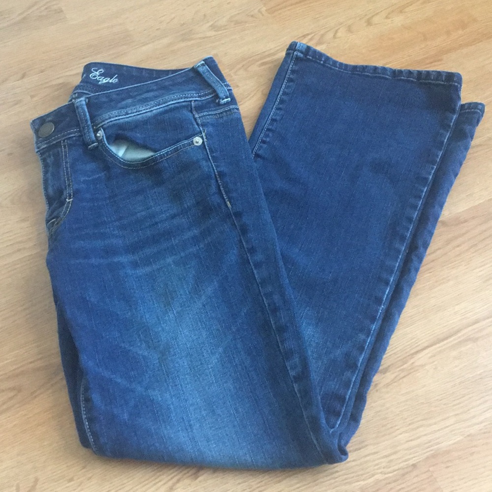 American Eagle Bootcut Size 6 Short